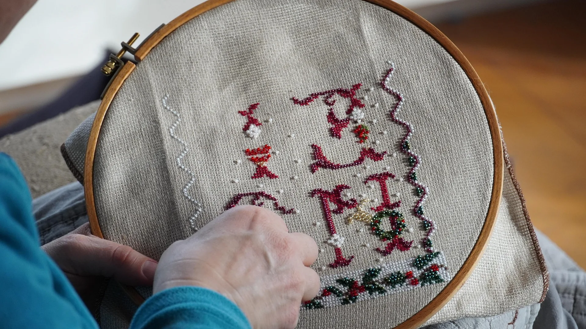 Starting and Finishing Threads Without Knots