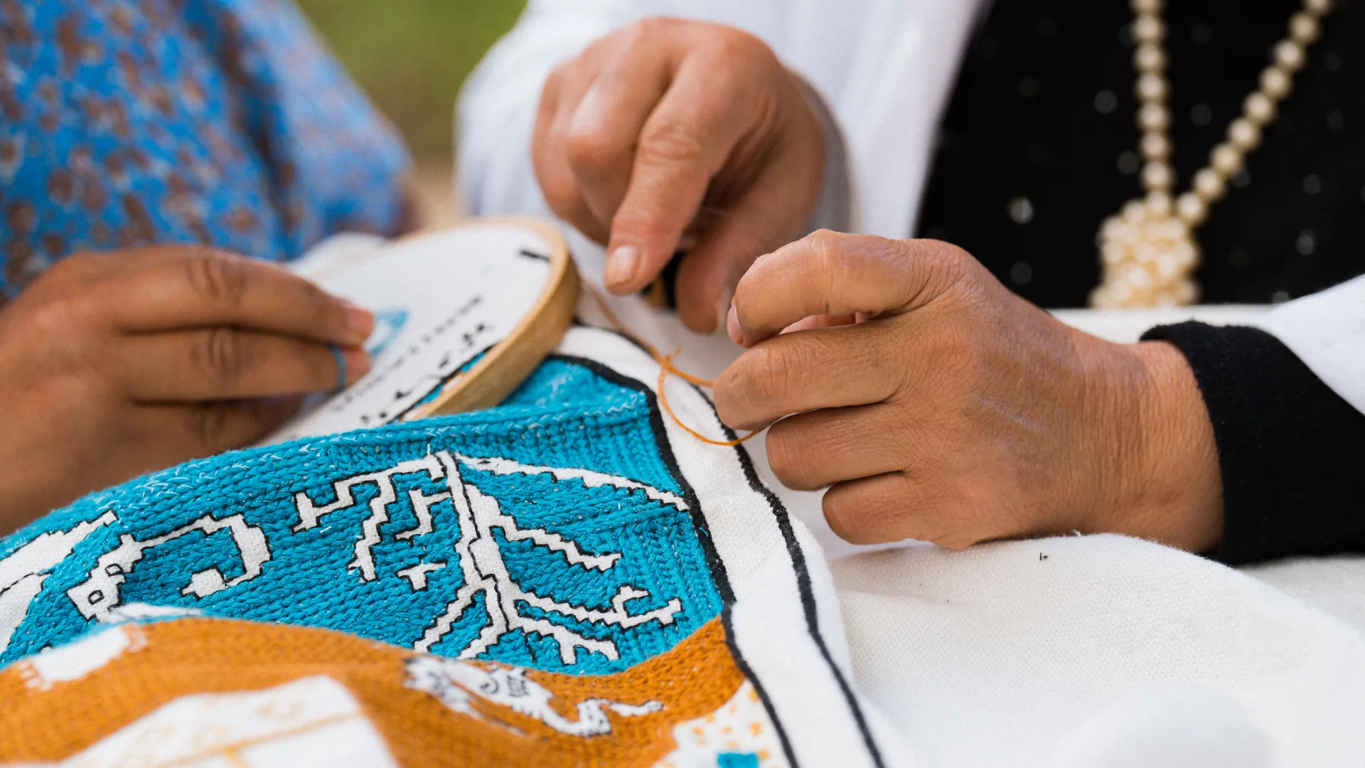What Is Backstitch, and How to Stitch It Neatly